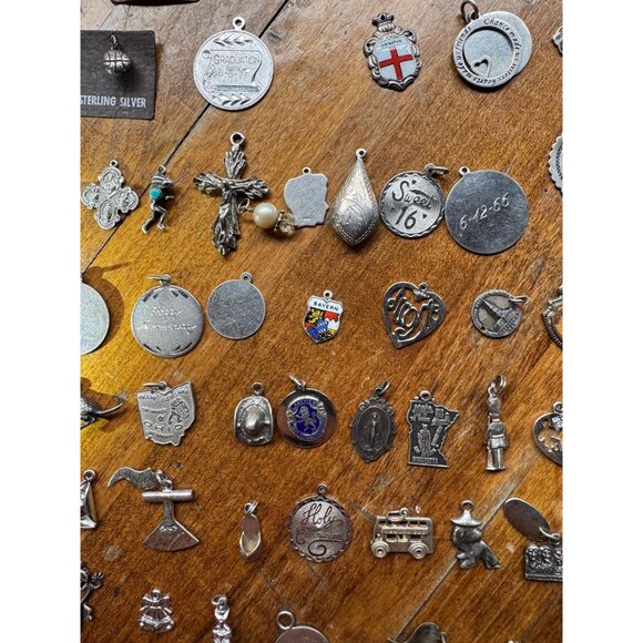 Vintage Jar of STERLING SILVER CHARMS 159 grams - (246 dollars in Melt Value) - Picture 7 of 11